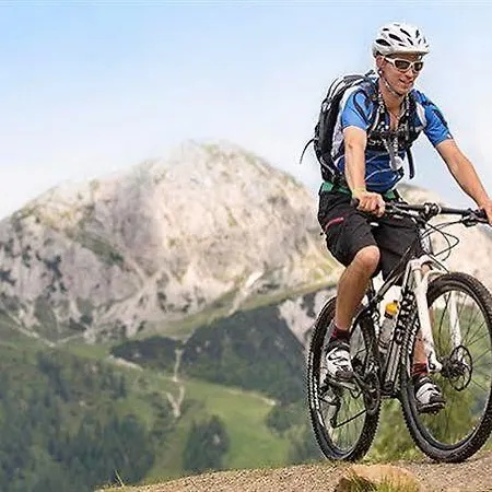 Robinson Alm - Hermagor Hotel Schlanitzen